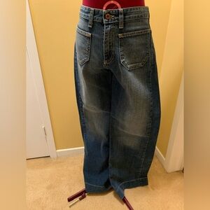 Inginitif Women’s Bell bottom jeans🔴